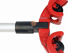 Крепление рукоятки к корпусу поворотного роторного трубореза Reed Low Clearance Rotary Cutter LCRC12S